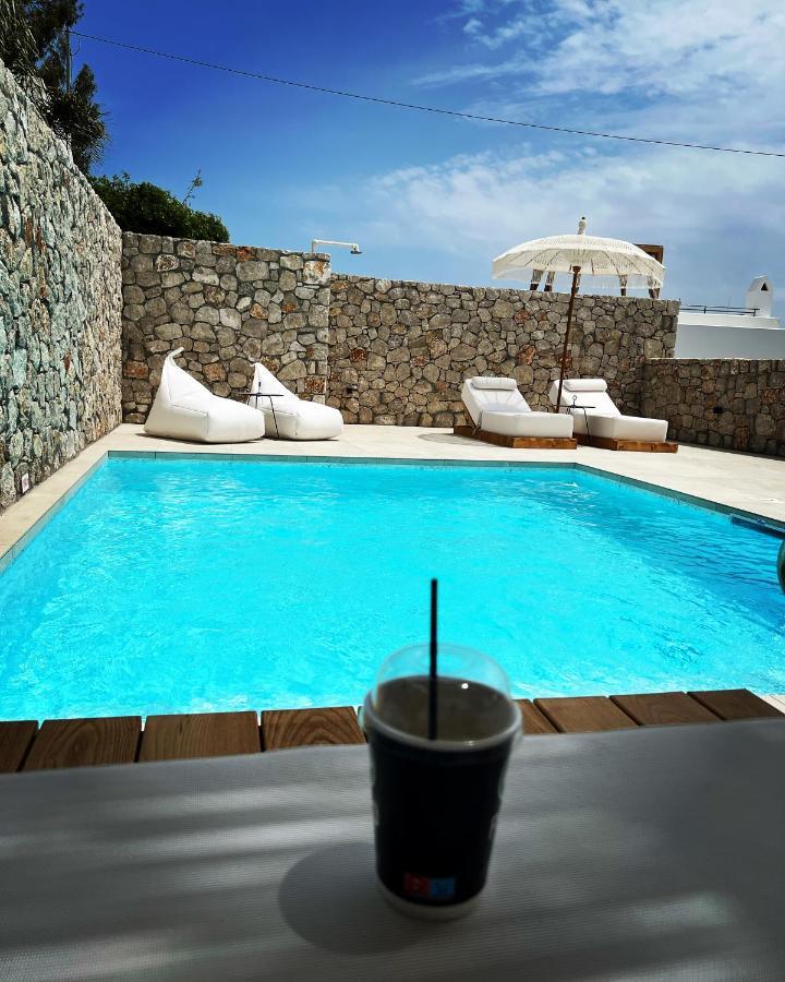Milos Complex *
