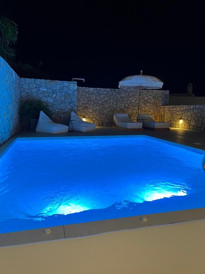 Milos Complex Ferienhaus