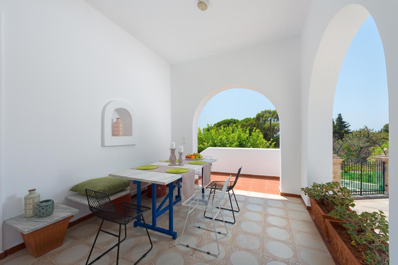 Milos Complex Ferienhaus *