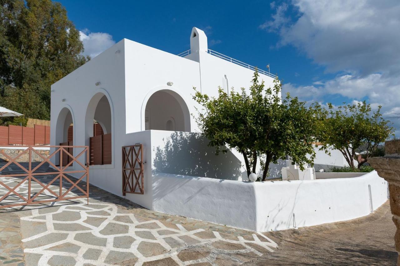 Milos Complex Ferienhaus *