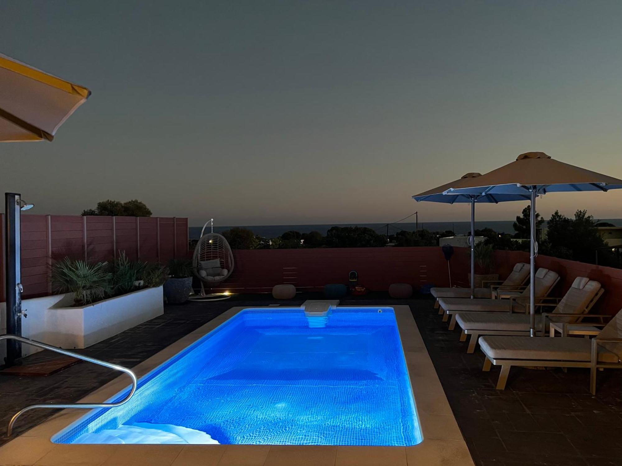 Milos Complex * Pefki